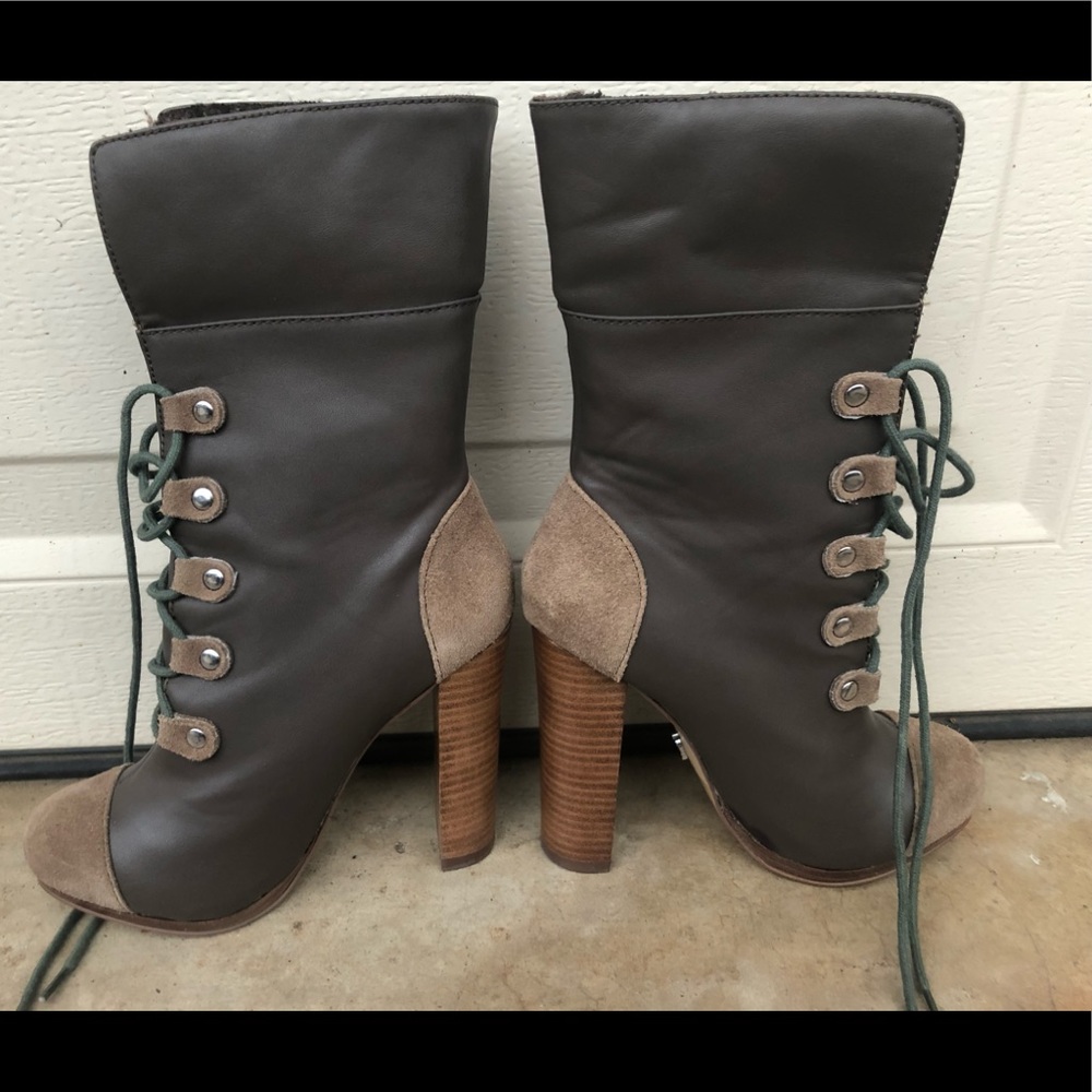 Victoria Secret boots, size 5m, olive and tan